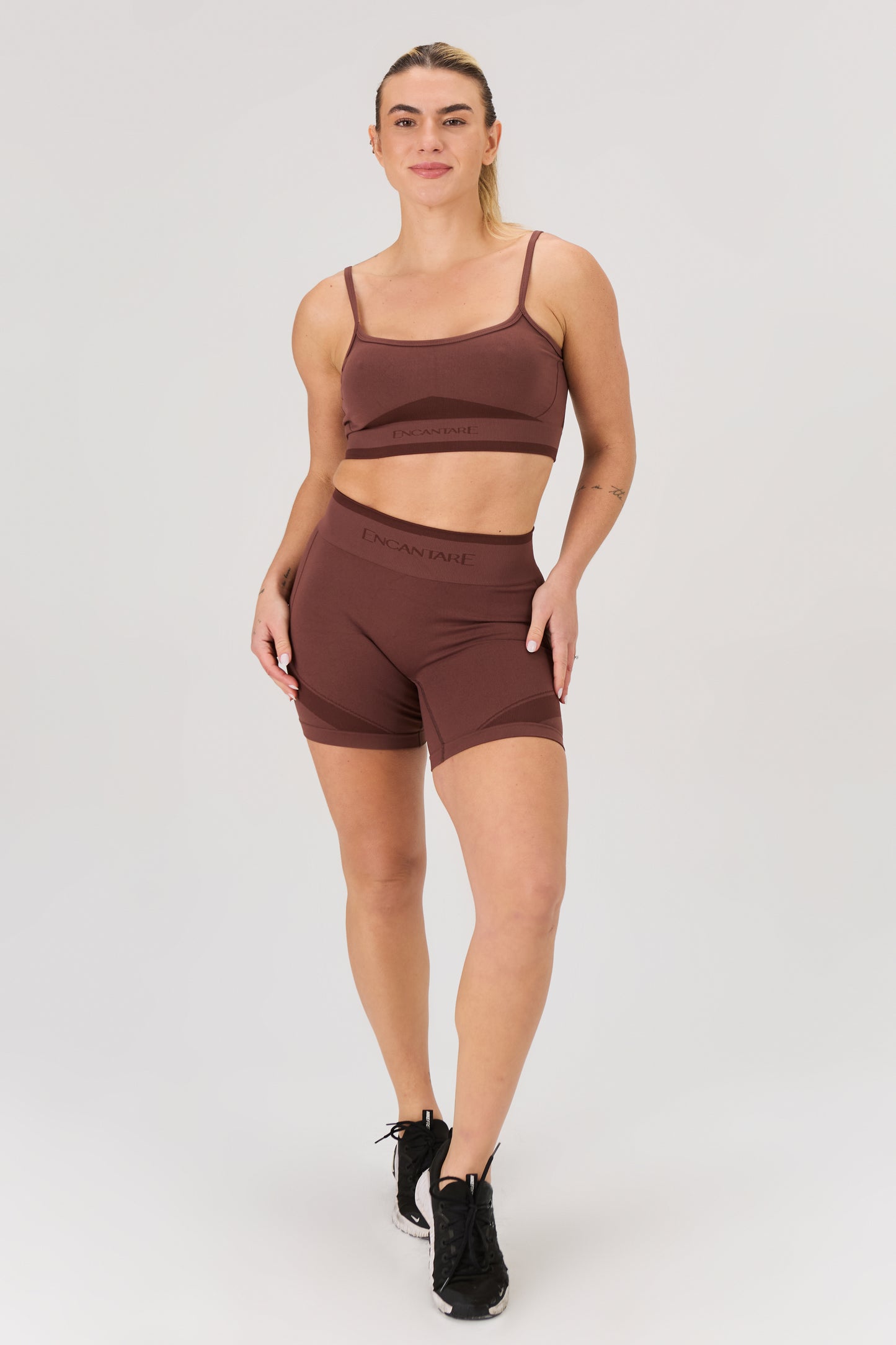 Conjunto Fitness Top Alcinha + Bermuda