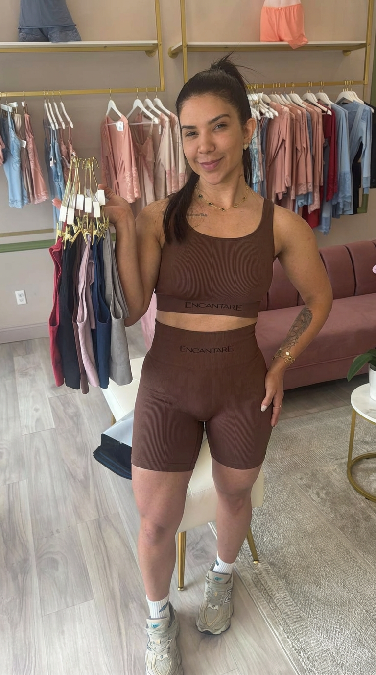 Conjunto Tradicional Top + Bermuda